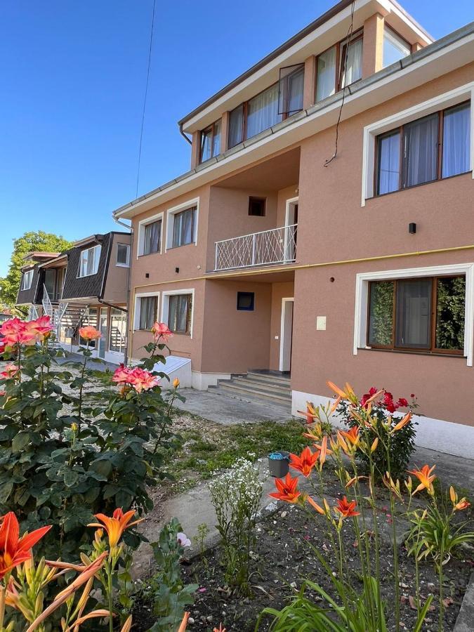 Premont Studios Ghimbav Exterior foto